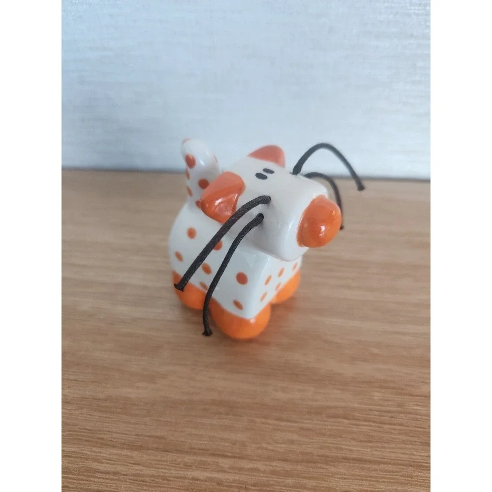 Whimsical 2Kewt Ceramic‎ Orange Polka Dot Cat Figurine Rope Whiskers Decorative